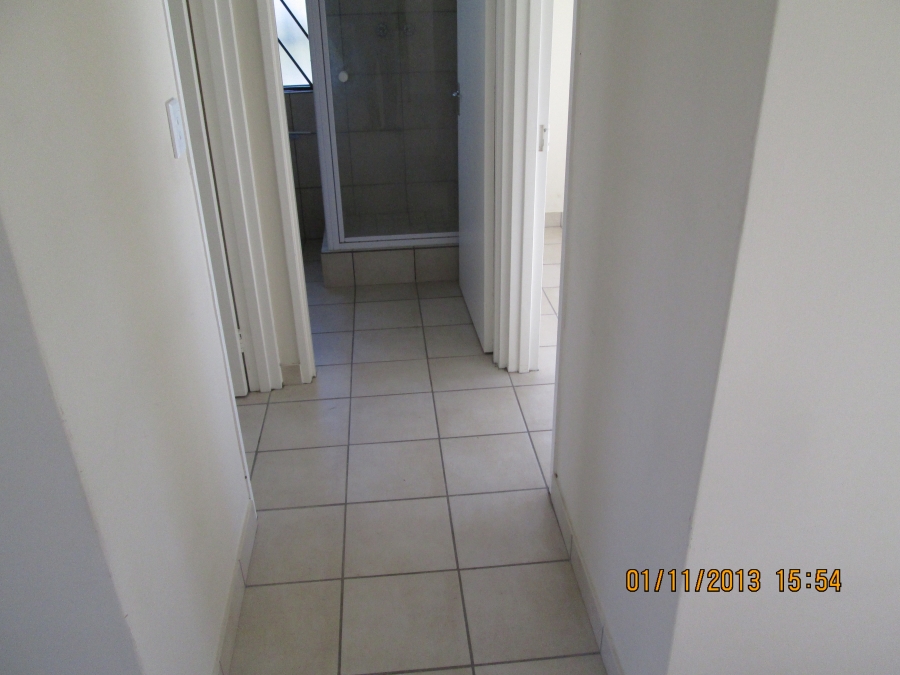 To Let 2 Bedroom Property for Rent in Burgundy Estate Western Cape